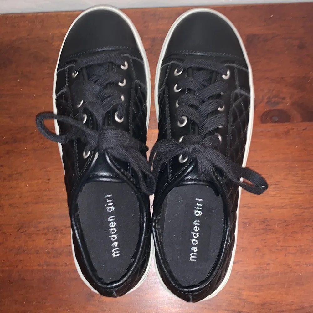MADDEN GIRL BRAND NEW SIZE 8 SUPER CUTE LEATHER ATHLETIC SHOES - Picture 6 of 10